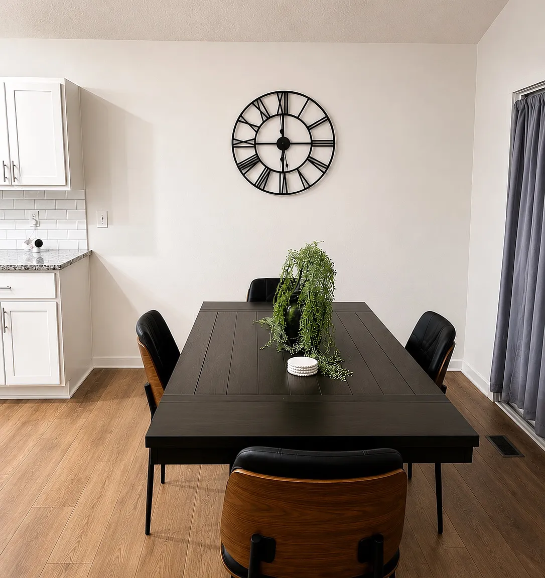 5 bed, 3100 sqft, $2,750 — Photo 4