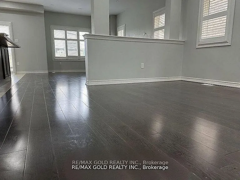 292 Remembrance Rd — Photo 6