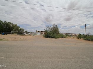 856 Amador Dr, Chaparral, NM 88081
