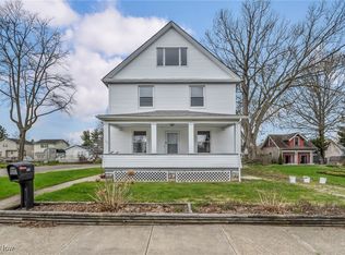 68 24th St NW, Barberton, OH 44203