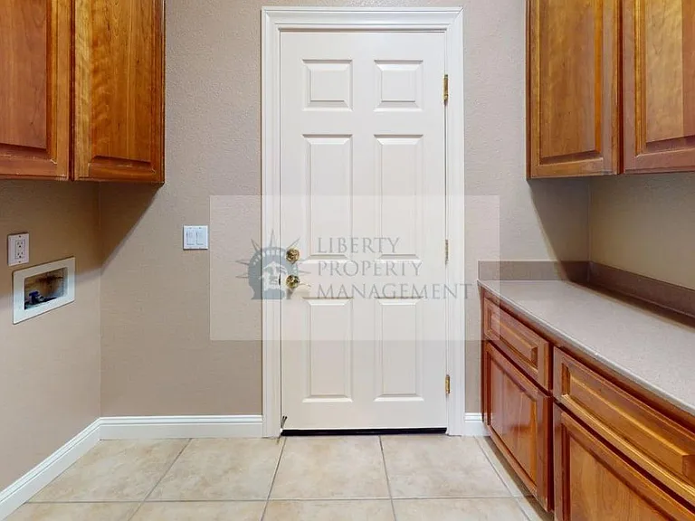1004 Marigold Ln — Photo 20