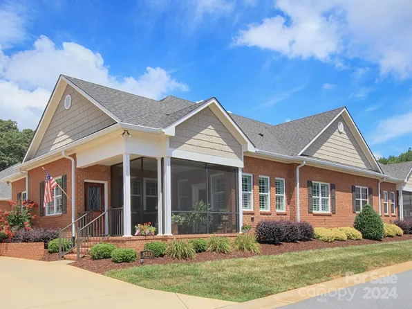 8213 Chelan Ct #164, Denver, NC 28037