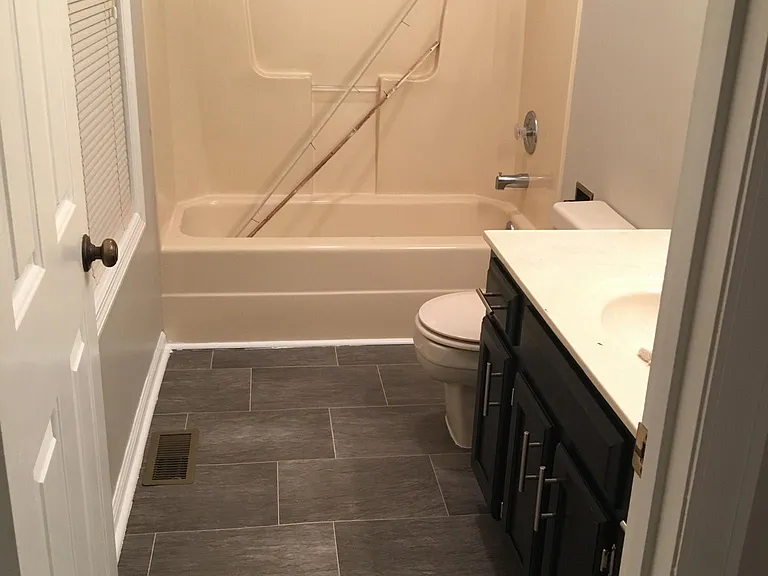 1520 S Highland Ave — Photo 11