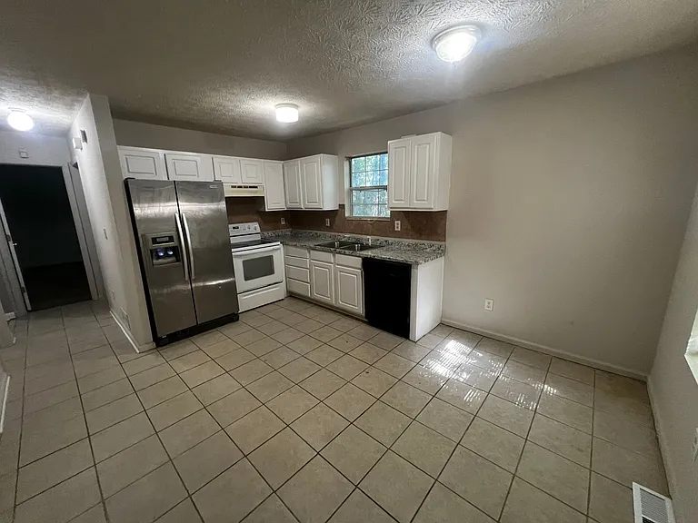 8040 Colquitt St — Photo 3