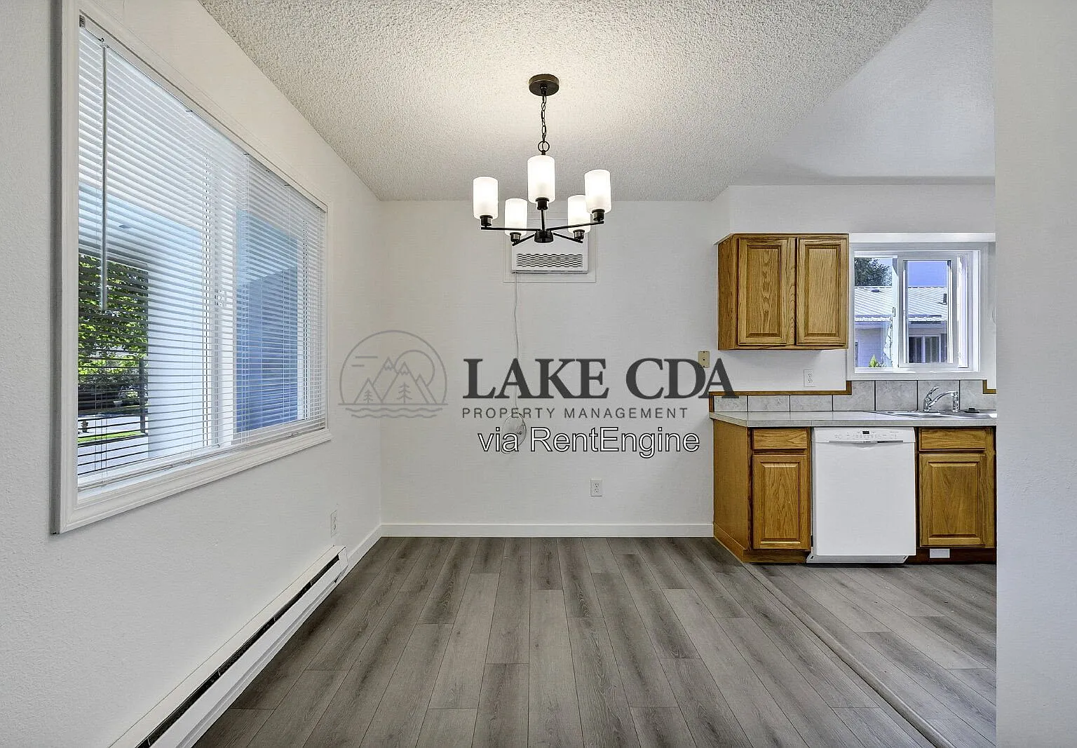 3 bed, 1.0 bath, 1000 sqft, $1,695 — Photo 4