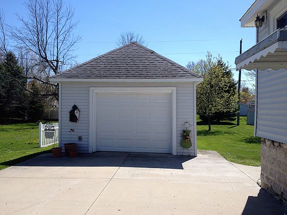 5th image of 118 W Campbell St