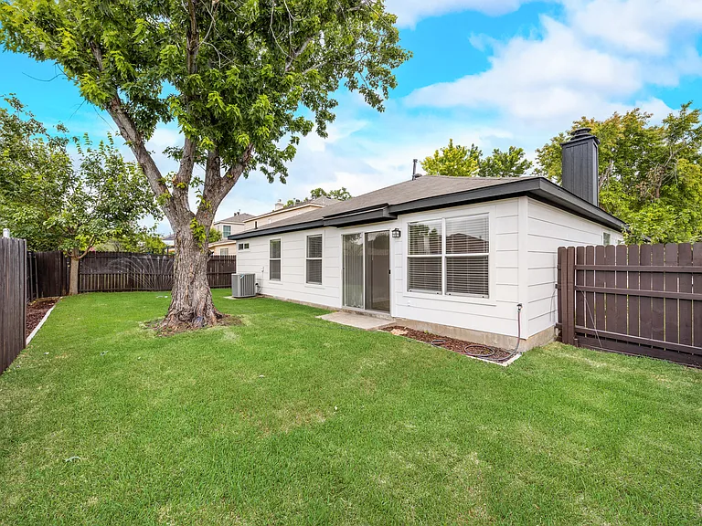 7127 Larkin Dr — Photo 20