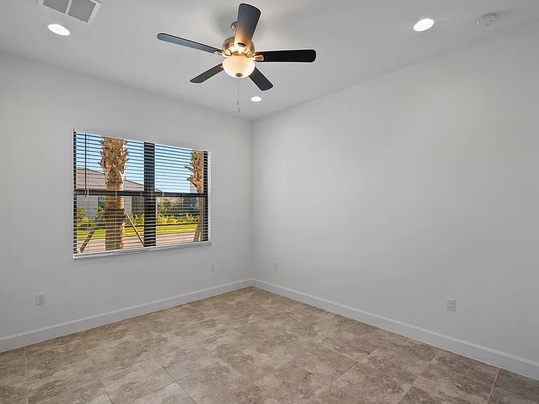 20800 Thistle Leaf Ln — Photo 19