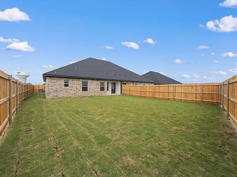 2409 Sloan Cir #A — Photo 18