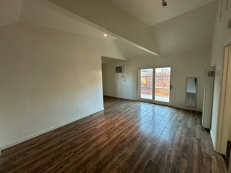 755 Joaquin St — Photo 11