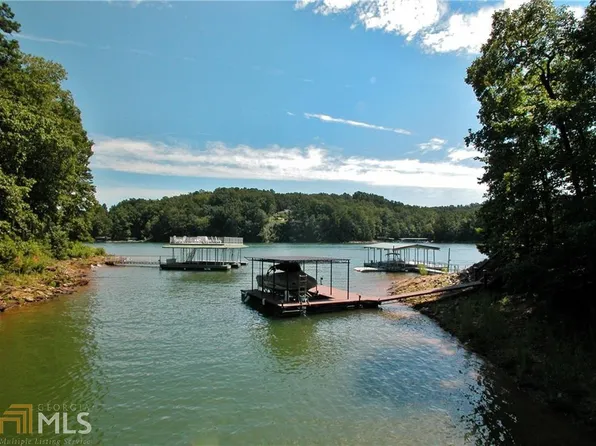 2418 Hawthorne Ln, Gainesville, GA 30506