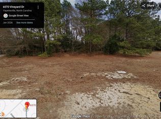 6570 Vineyard Dr, Fayetteville, NC 28304