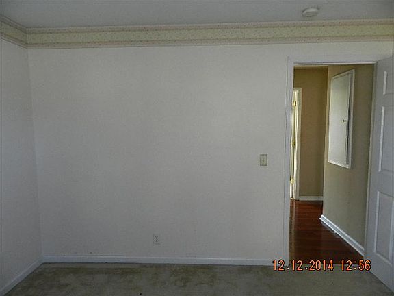 5th image of 613 Bradford Dr