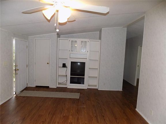 3rd image of 5389 Riverview Dr