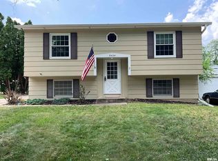 9424 13 1/2 St W, Rock Island, IL 61201