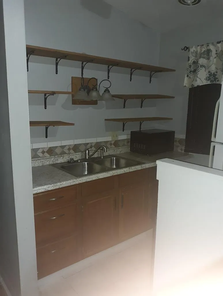 1 bed, 600 sqft, $880 — Photo 2