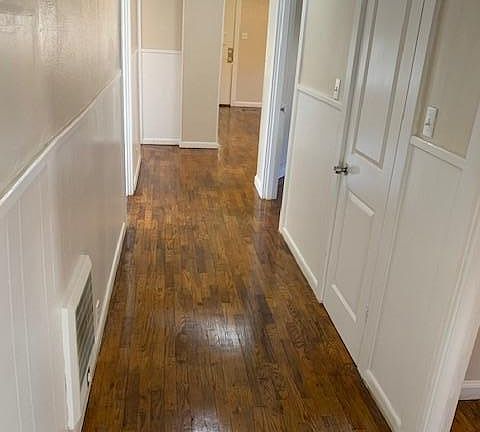 3rd image of 300 Richmond Ave #A