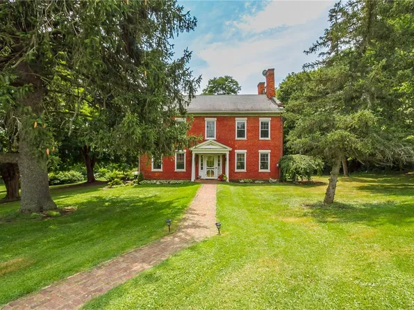 2081 State Route 230, Dundee, NY 14837