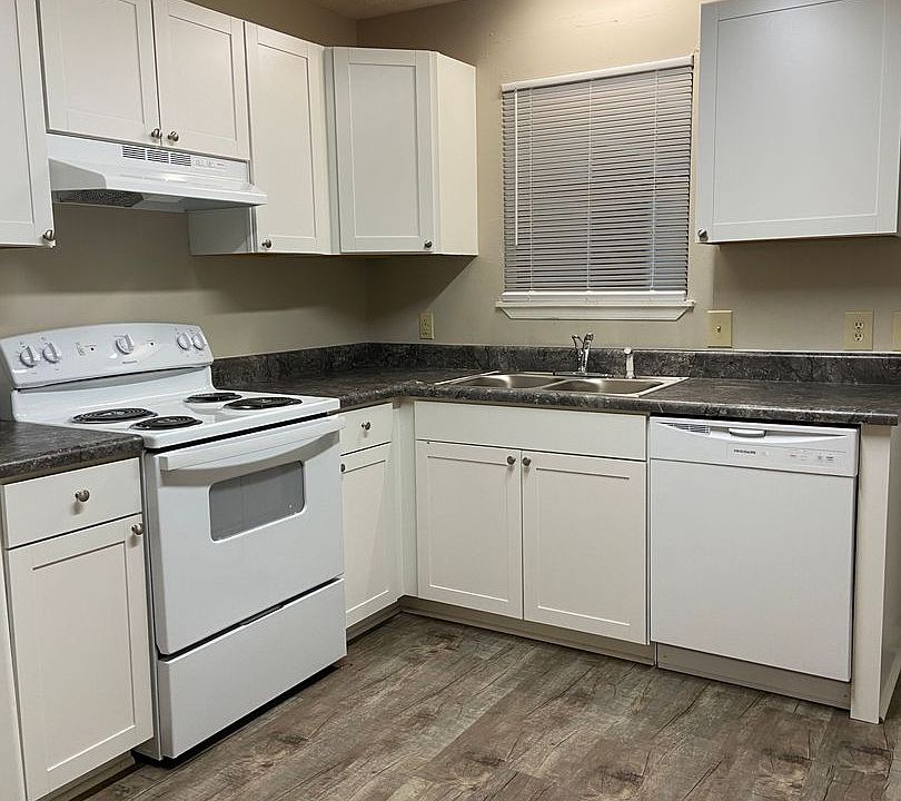 1st image of 106 Upland Ct #106