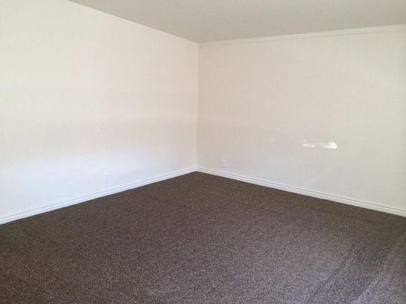 2nd image of 1330 Laguna Ave