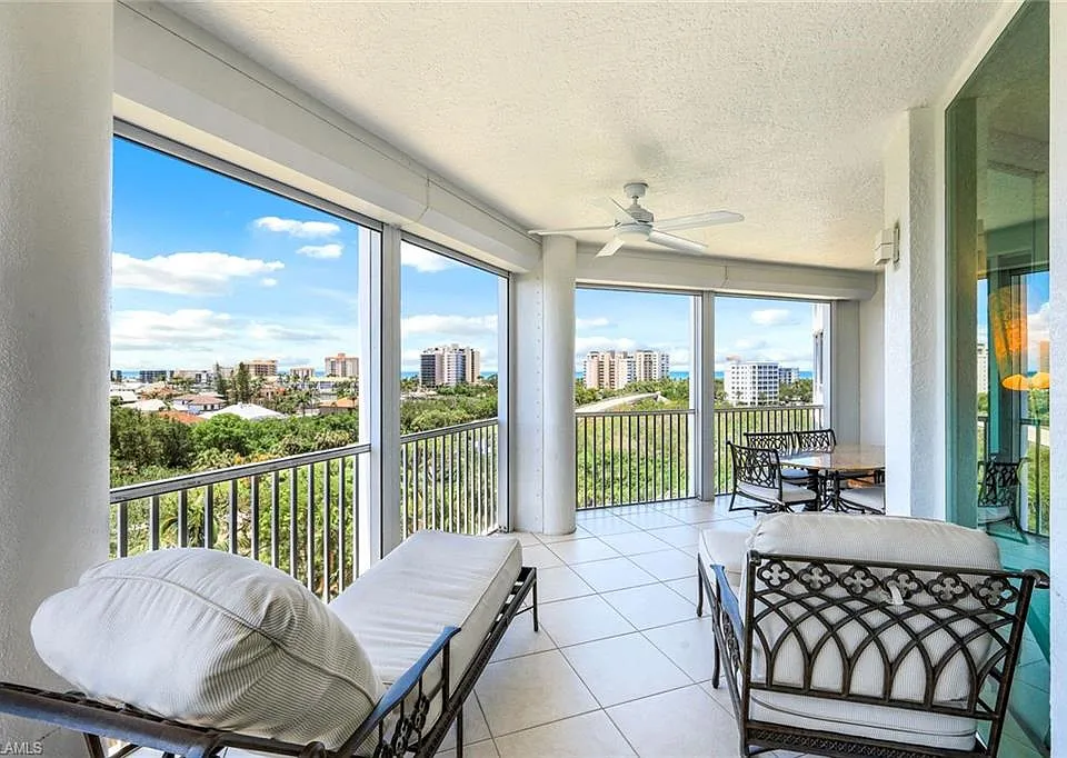 300 Dunes Blvd #602