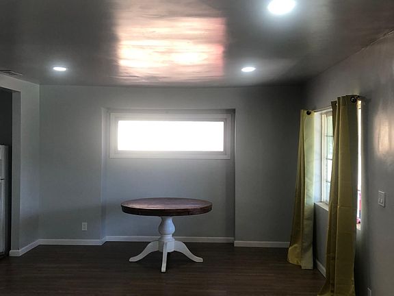 5th image of 223 E Nevada St