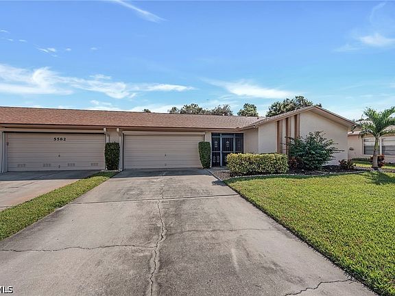 4th image of 5584 Buring Ct