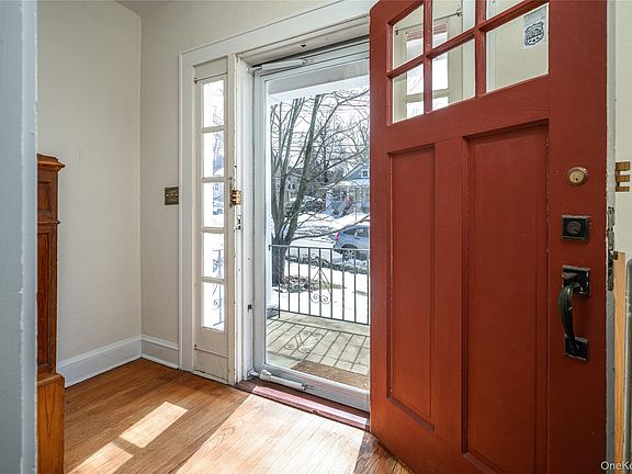 4th image of 15 Marshall Place