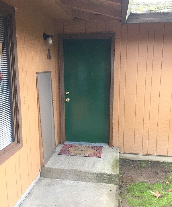 1st image of 151 NE 28th Ave APT A