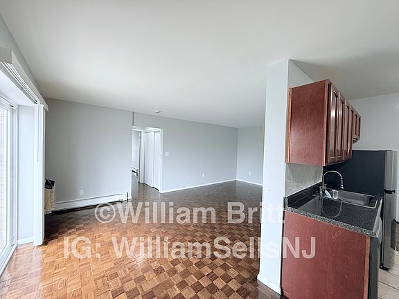 4th image of 145 Main St #4D