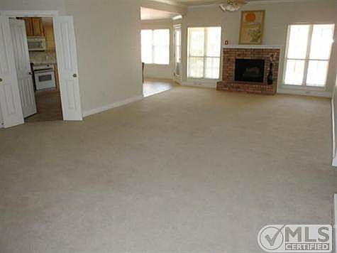 3rd image of 6101 Laurel Ct