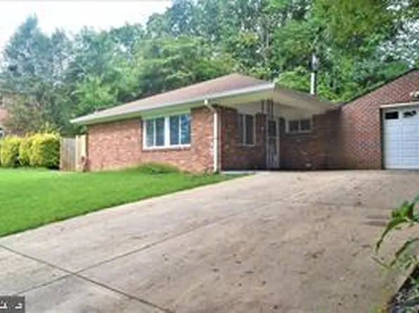 7221 Barry Rd, Alexandria, VA 22315