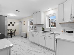 1401 Meadowbrook BOULEVARD, Mount Pleasant, WI 53405