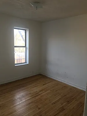 Rented by PMG Real Estate  | media 4