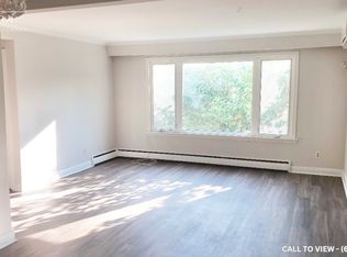 43 Morgan Ave #3, Toronto, ON M8Y 2Z9