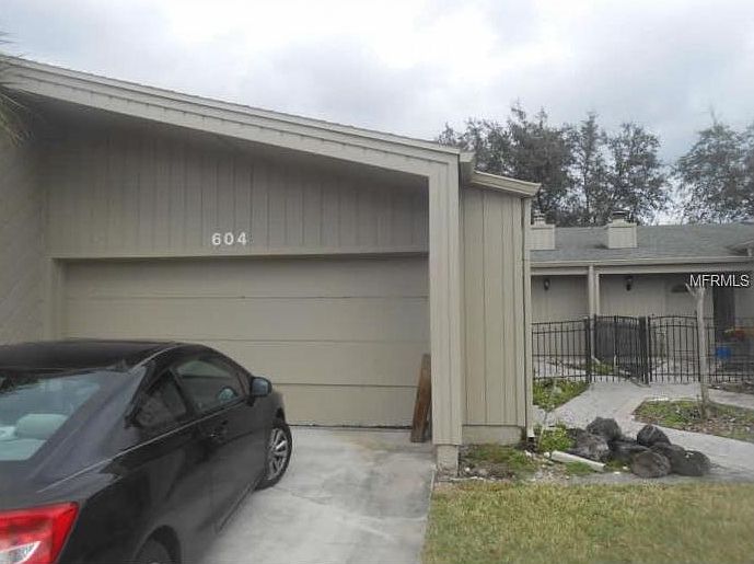 1st image of 604 Fellowship Dr