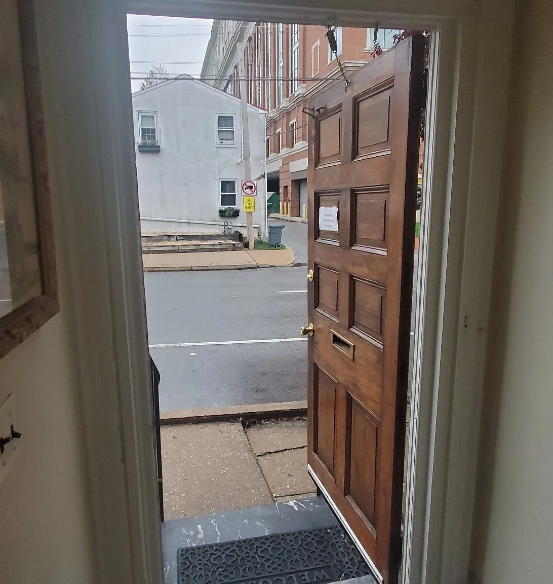 28 N New Street - 1st F... — Photo 3