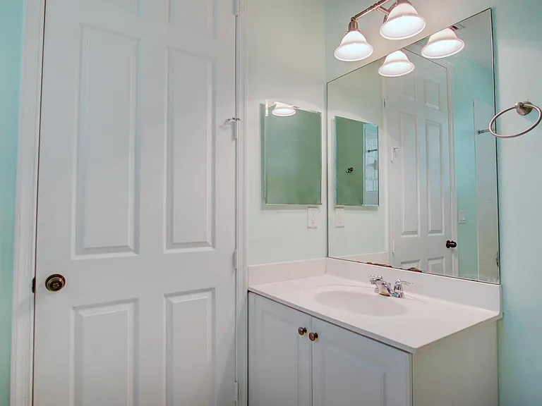 1020 E Longport Cir #Townhouse F2 — Photo 15