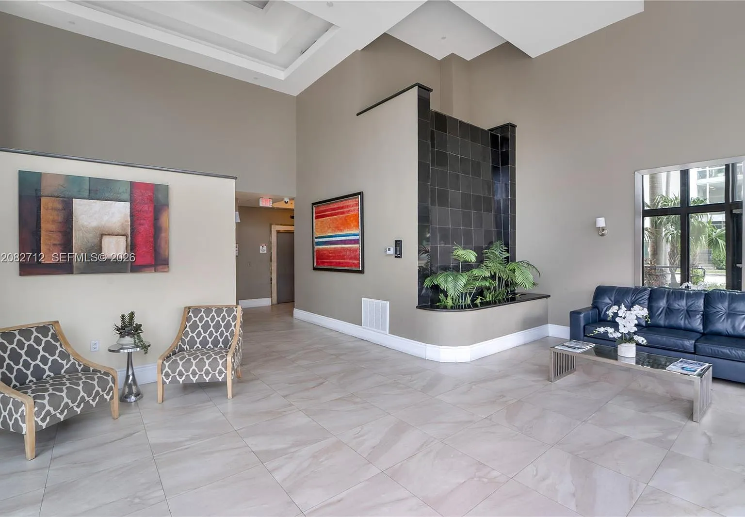 Coral Pointe Condo — Photo 2
