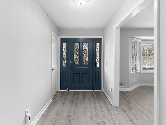 5th image of 2577 Sandpiper Dr
