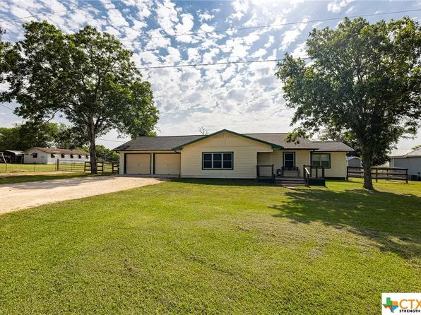 1153 State Highway 95 S, Shiner, TX 77984