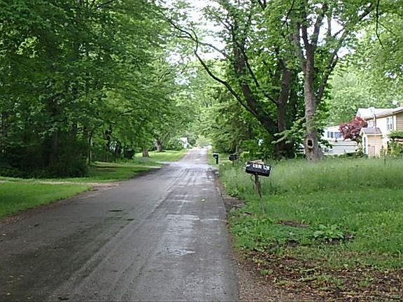 5th image of 1461 Chapman Ave