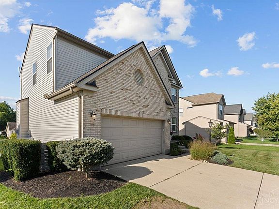 4th image of 485 Park Pl