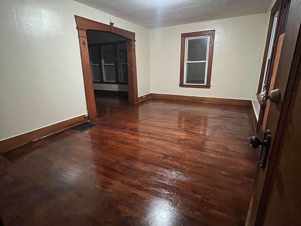 1st image of 227 Garfield Ave
