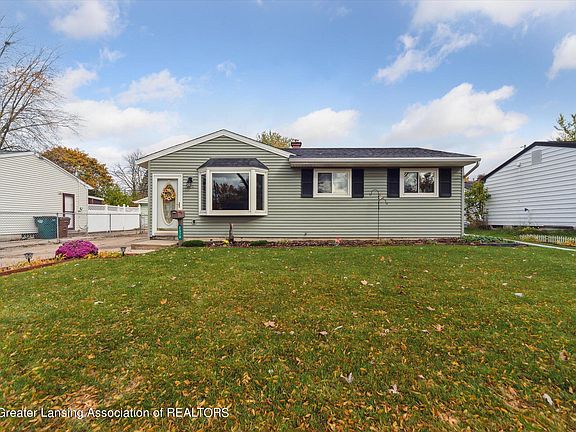 3rd image of 3510 Glenbrook Dr