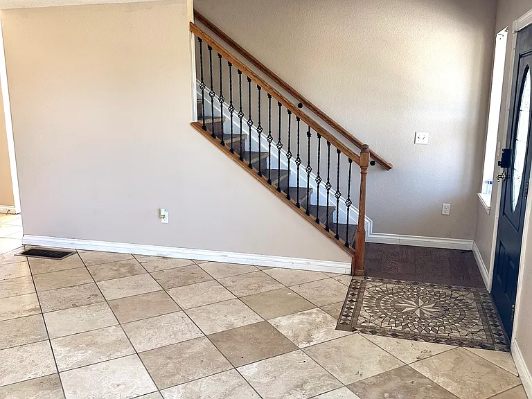 4414 W Alameda Ave — Photo 17