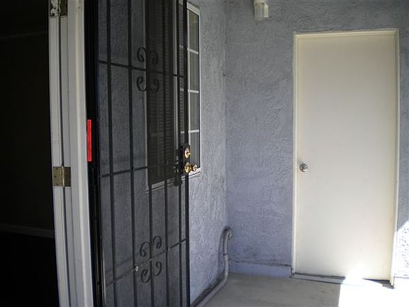 1137 Twin Oaks (Studio) 6-19-14 005