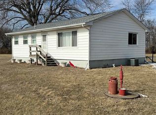 702 180th Ave, Monmouth, IL