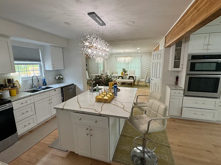 27 Brunswick Dr — Photo 3