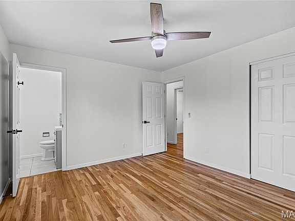 5th image of 420 Canary Ln